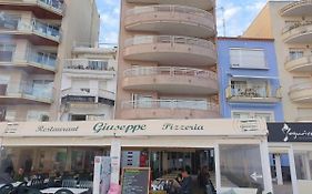 Villa Service - Lindamar 1º 2ª